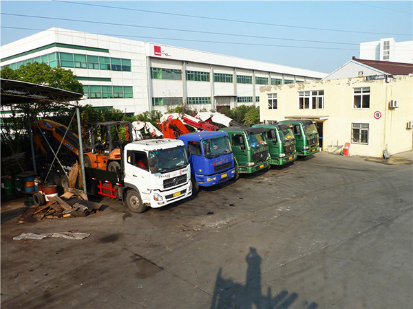 隨車(chē)吊停放處