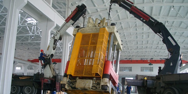 不同種類設(shè)備裝卸時(shí)如何選擇裝卸設(shè)備？ 及上海設(shè)備裝卸公司哪家好？