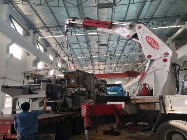 模切機(jī)搬運(yùn)